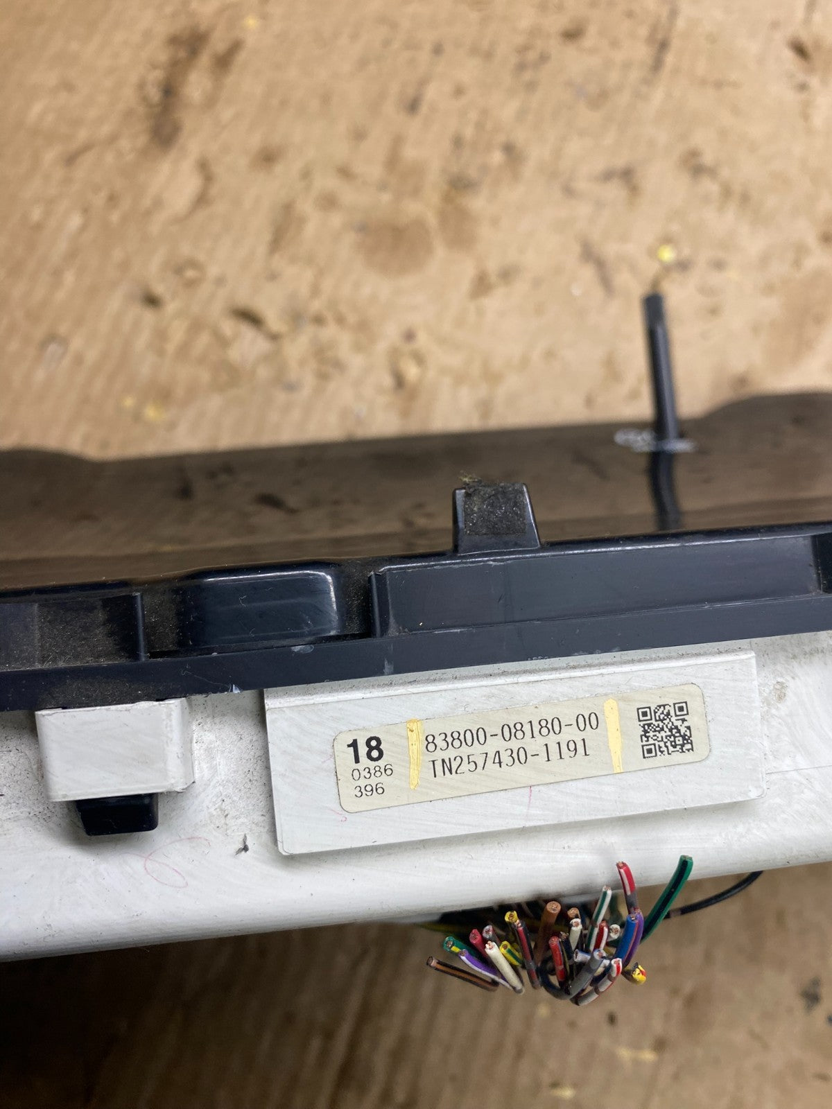 2006 Toyota Sienna Speedometer Cluster Gauge OEM Z7256 DG5
