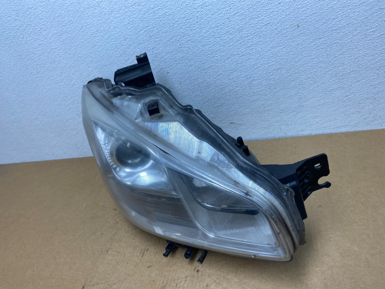 2009 - 2014 Nissan Maxima Headlight Right Passenger Xenon HID AC1742 DW1