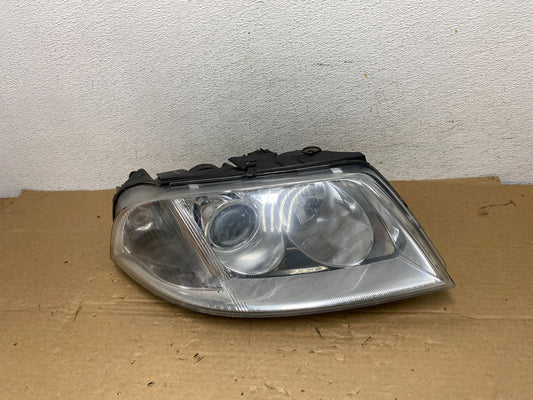 2001-2005 Volkswagen Passat Right RH Halogen Headlight AD4021 DW0