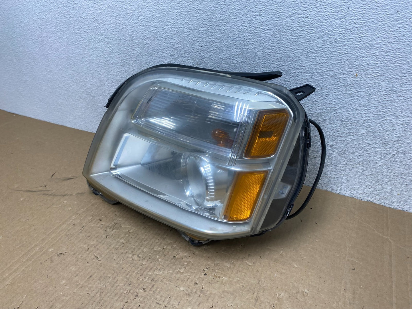 2010 to 2015 GMC Terrain Halogen Left Driver Lh Side Headlight AG0555 DW1