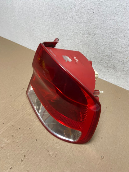 2004 2005 2006 Chevrolet Aveo Sedan Left Driver LH Tail Light AE7005 LK1