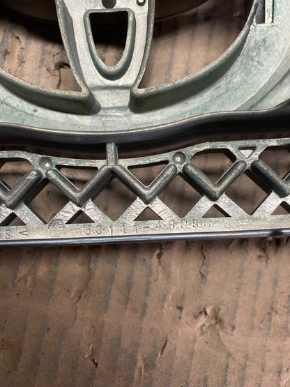 2006 to 2007 Toyota Highlander Front Upper Grille Grill With Emblem W9877 DG8