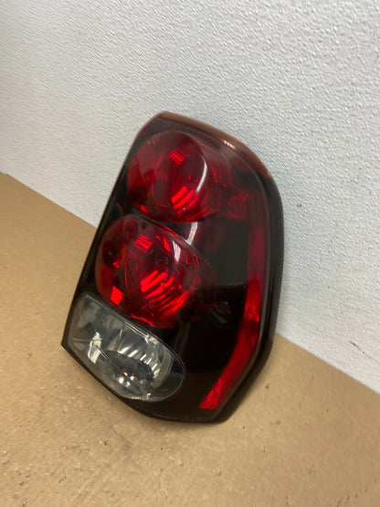 2002 to 2009 Chevrolet Trailblazer Right Passenger Rh Side Tail Light AC1227 LK1