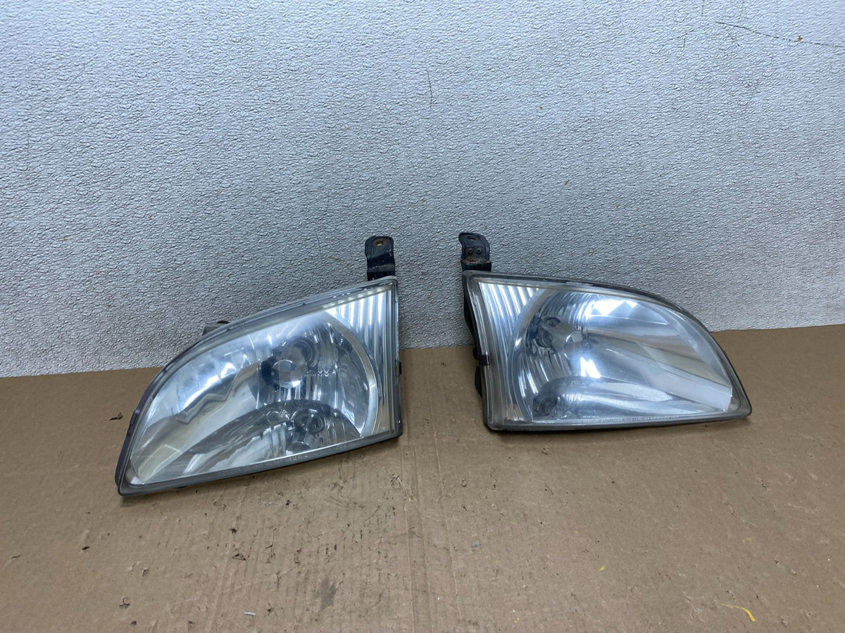 2001 2002 2003 Toyota Sienna Left+Right Side Set Headlights Halogen U0476 DW0