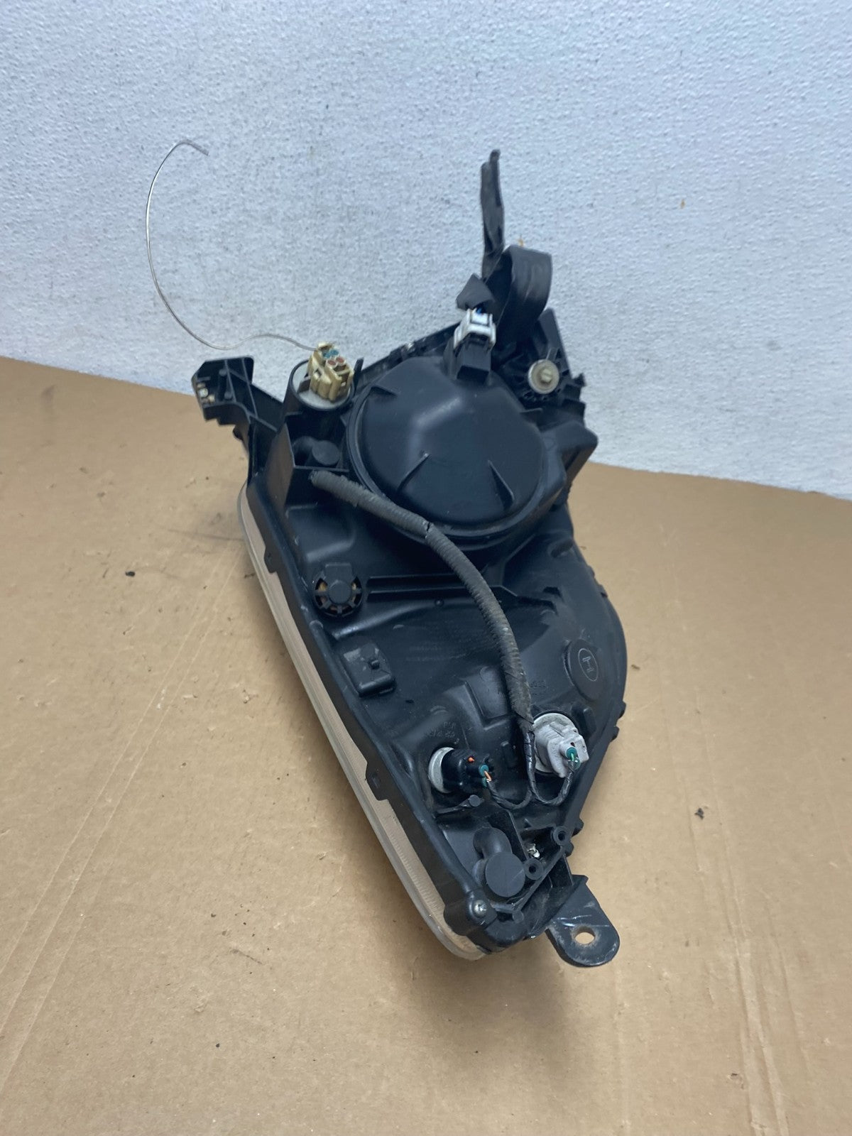 2006-2009 Toyota Prius Right Passenger Rh Side Headlight Xenon HID AD7930 DW6