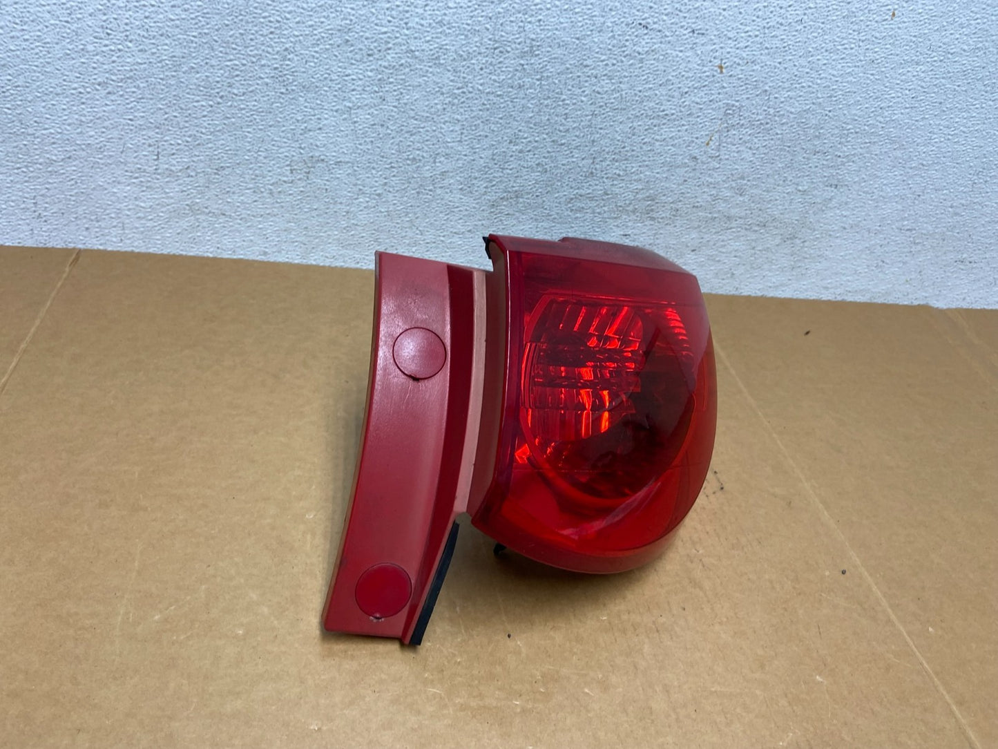 2009 2010 2011 2012 Chevrolet Traverse Right Passenger Tail Light AD8918 DW2