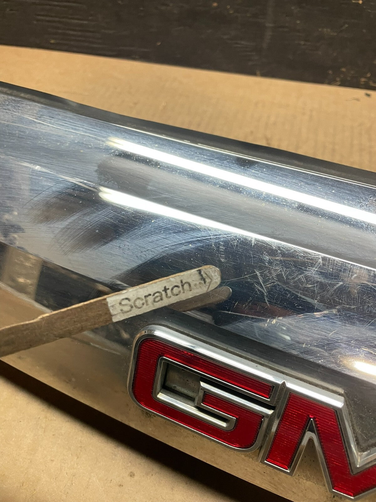 2011-2015 GMC Terrain Tailgate Liftgate Chrome Finish Molding Camera Oem j38793