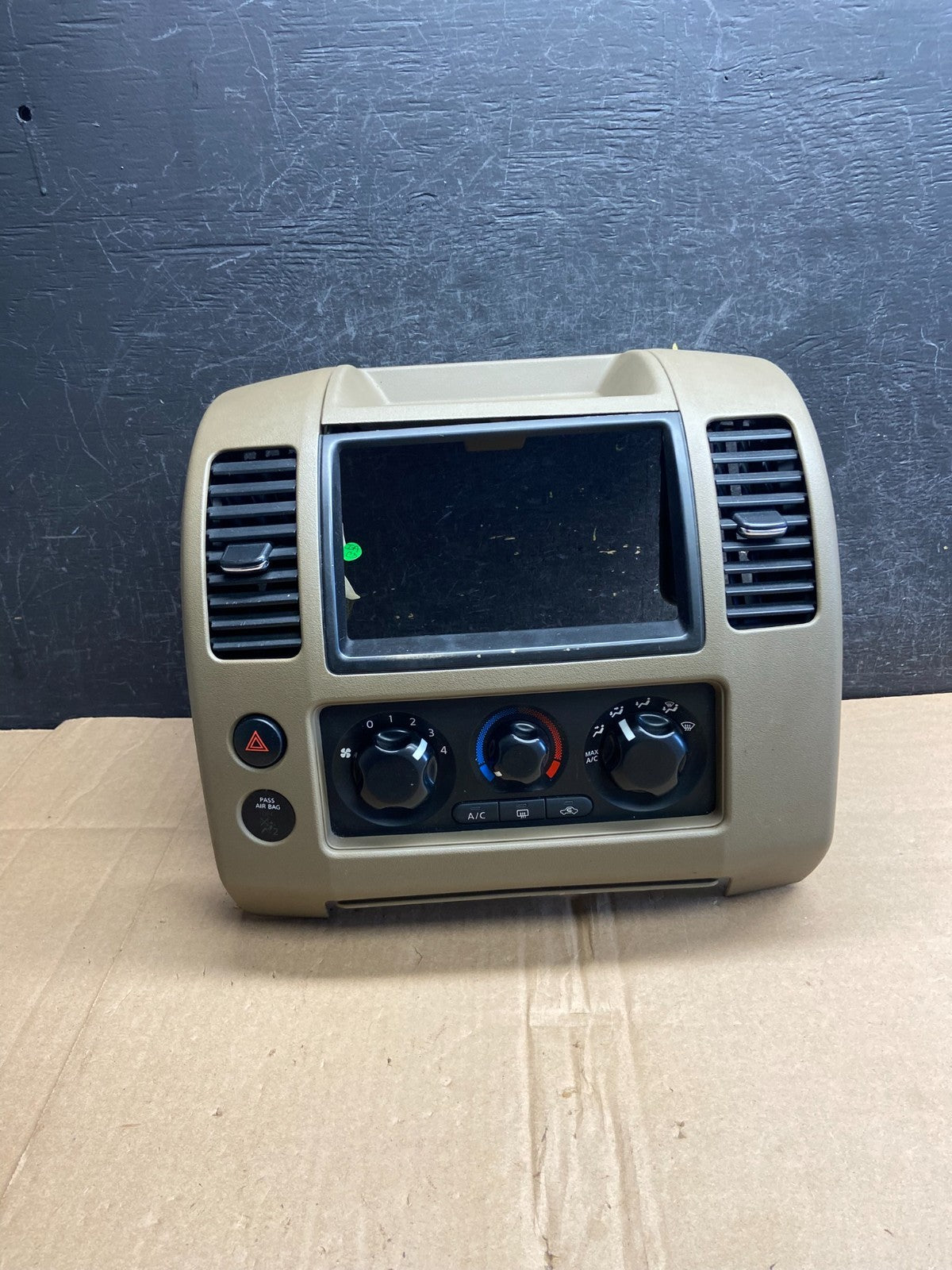 2005-2008 Nissan Pathfinder Radio A/C Heat Temperature Climate Control AI6054 DG0