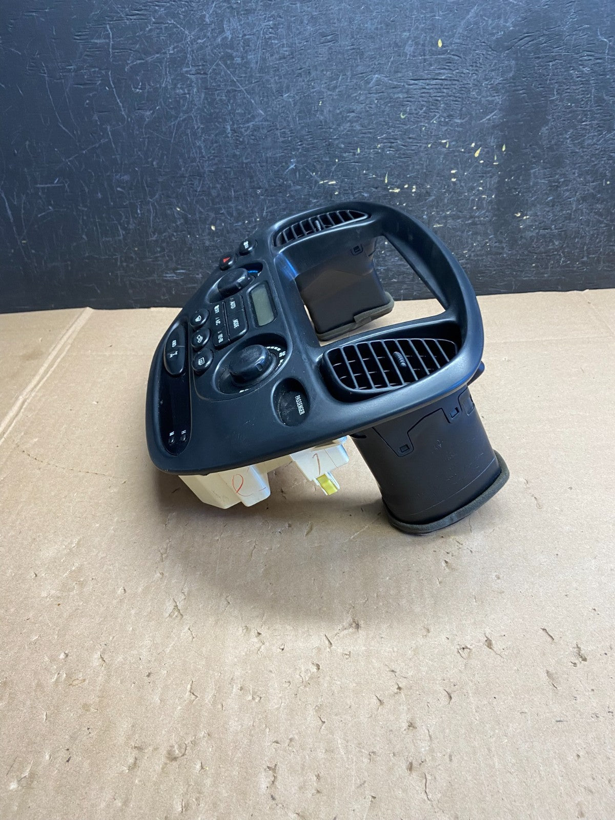 2001 to 2004 Toyota Sequoia AC Temp Heater Climate Control Bezel AI6372 DG2