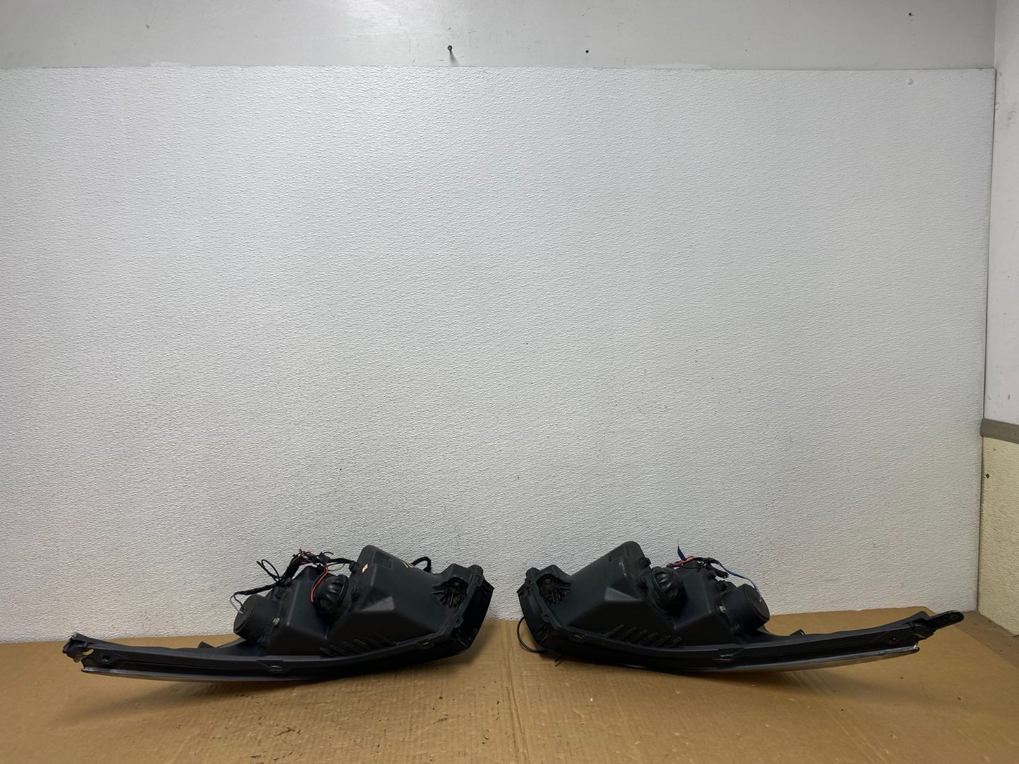 2011 to 2015 Chevrolet Cruze Halogen Left+Right Set Headlights AC7721 DG8