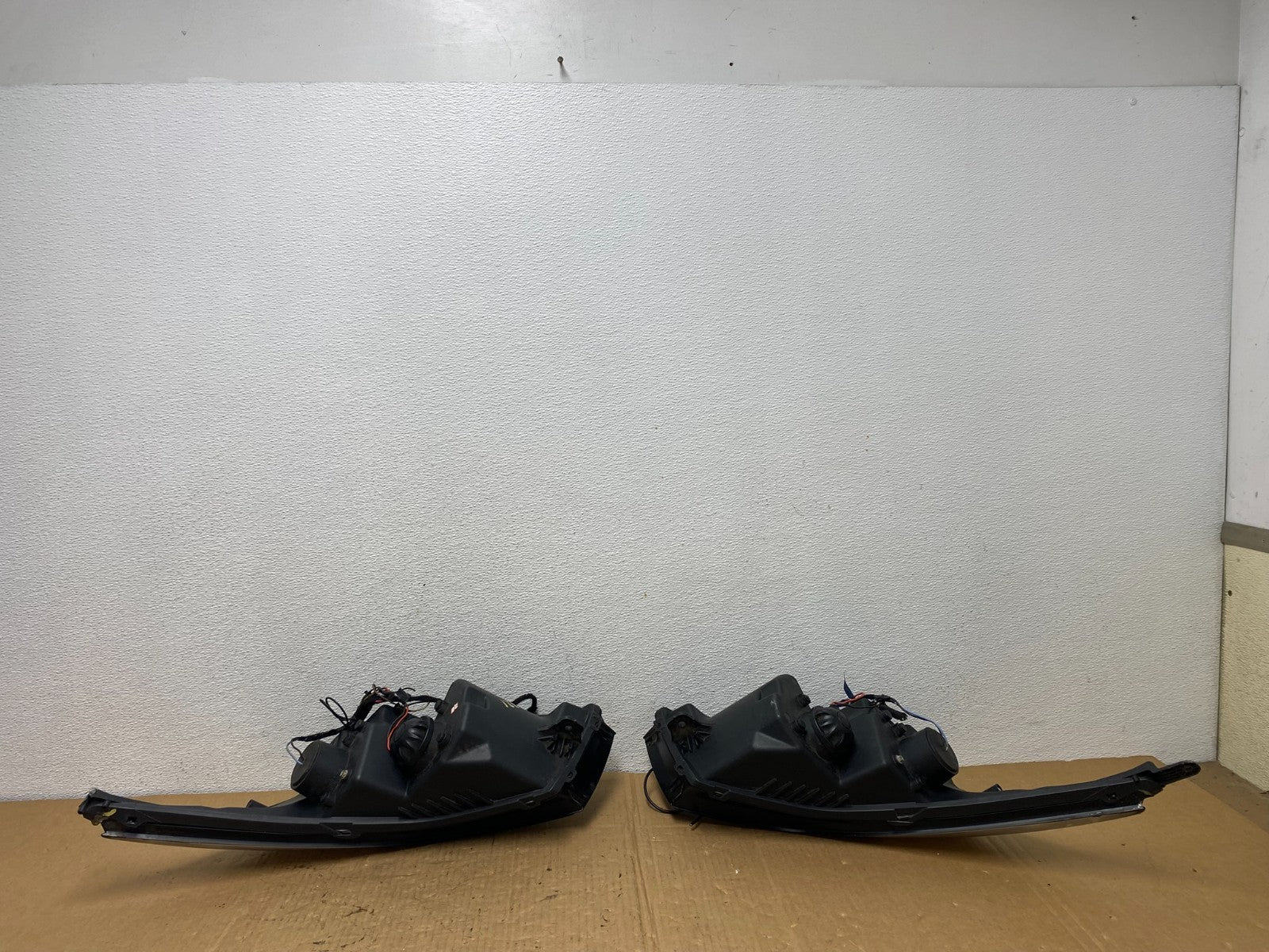 2011 to 2015 Chevrolet Cruze Halogen Left+Right Set Headlights AC7721 DG8