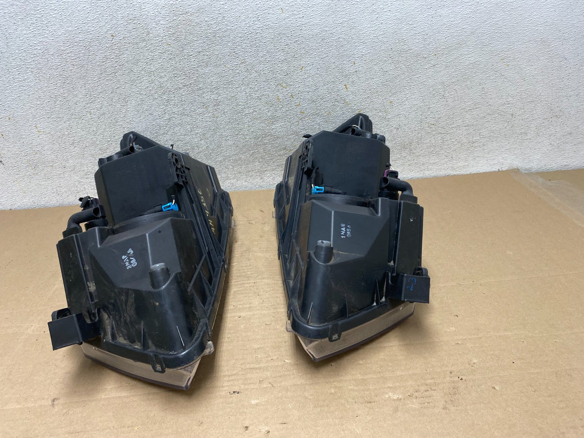 2009 to 2017 Dodge Journey Headlights Left+Right Set Halogen AH9386 DW10