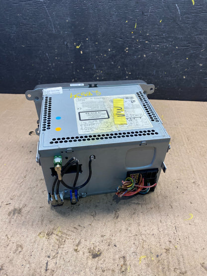 2006 to 2009 Volkswagen Tiguan Radio AM/FM CD Player OEM V9121 DG3