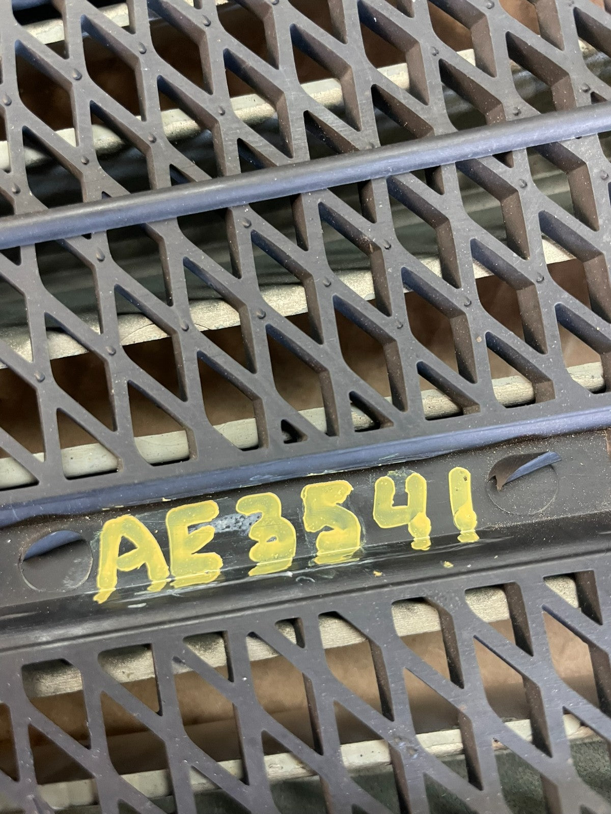 2010 2011 2012 2013 Buick Lacrosse Front Upper Grill Grille AE3541 DG5