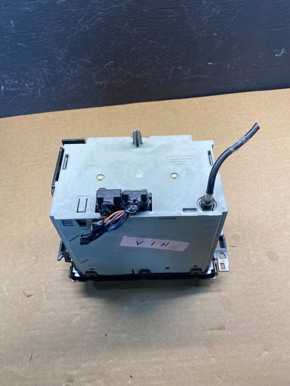 2009 to 2011 GMC Acadia Radio AM/FM CD Player Radio AC8054 DG5