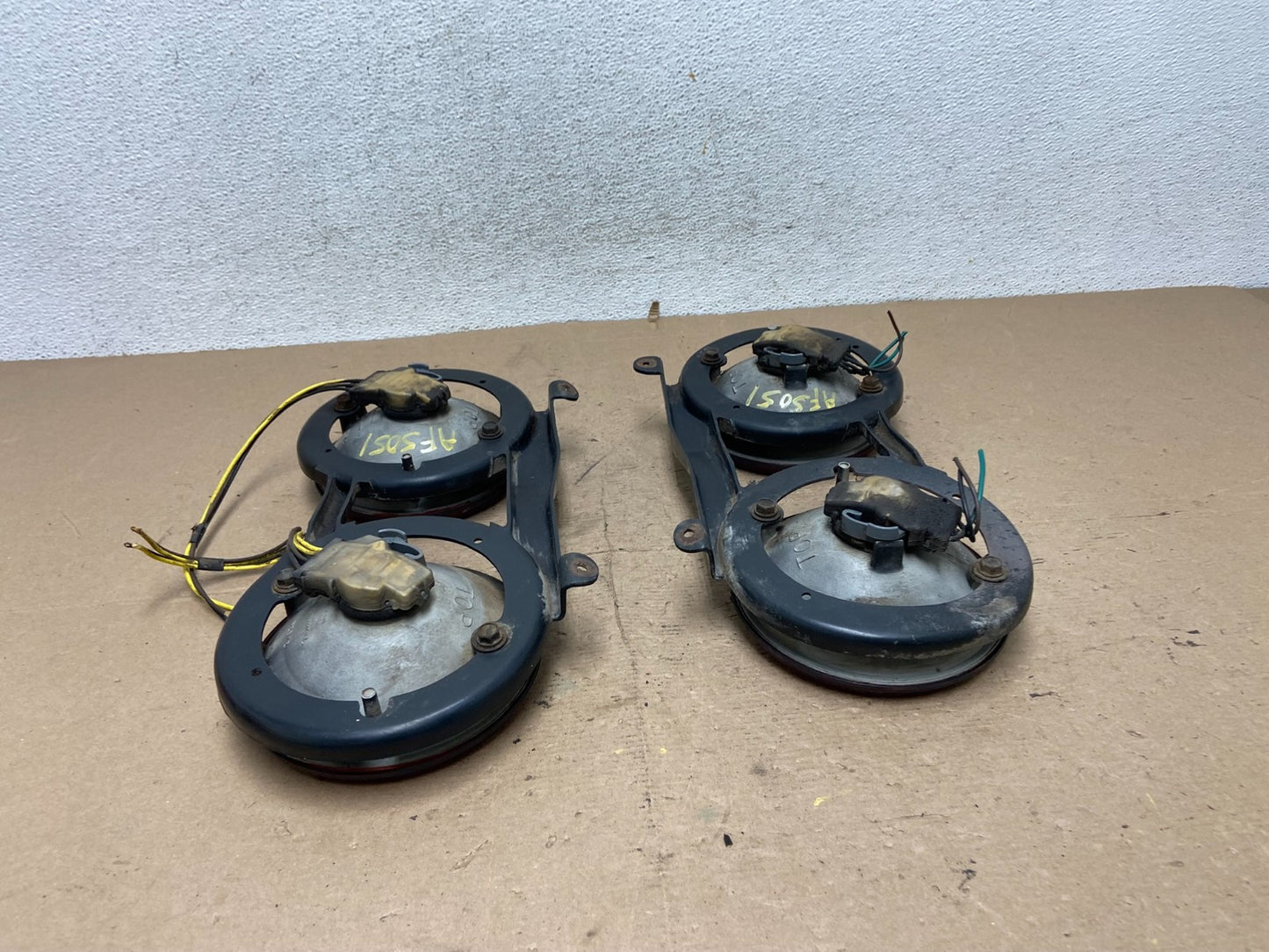 1984-1987 Chevrolet C4 Corvette Left+Right Tail Lights AF5051 DW7