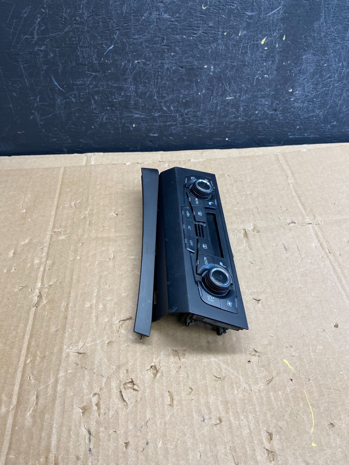 2009 - 2012 Audi A4 A5 Front Heater AC Climate Control Panel ad2177 DG2