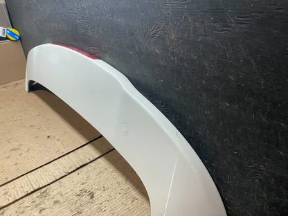 2015 to 2020 Kia Sedona Rear Trunk Spoiler Wing Oem W6091 DG1