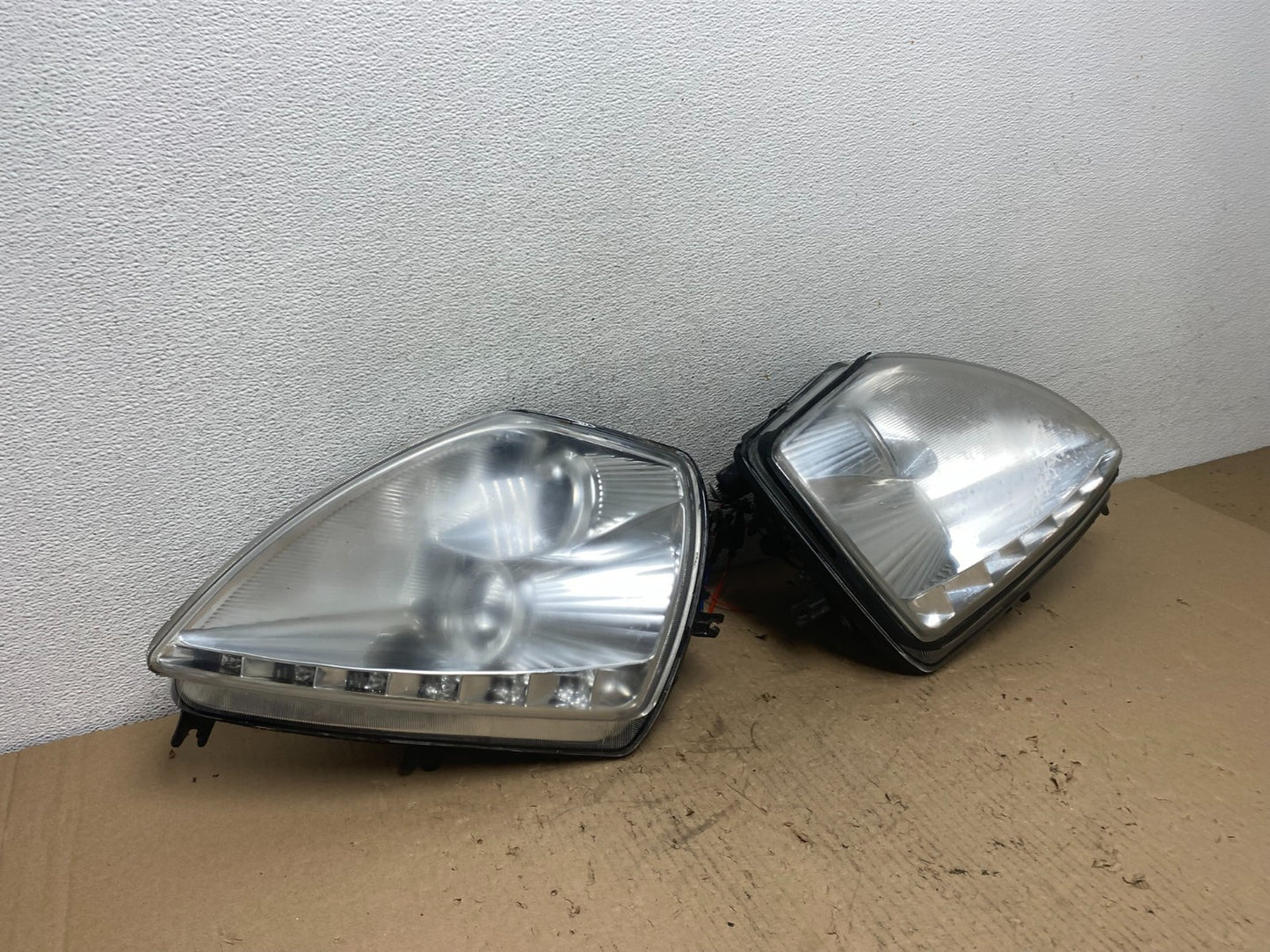 2000-2005 Mitsubishi Eclipse Left+Right Set Halogen Headlights AF42302