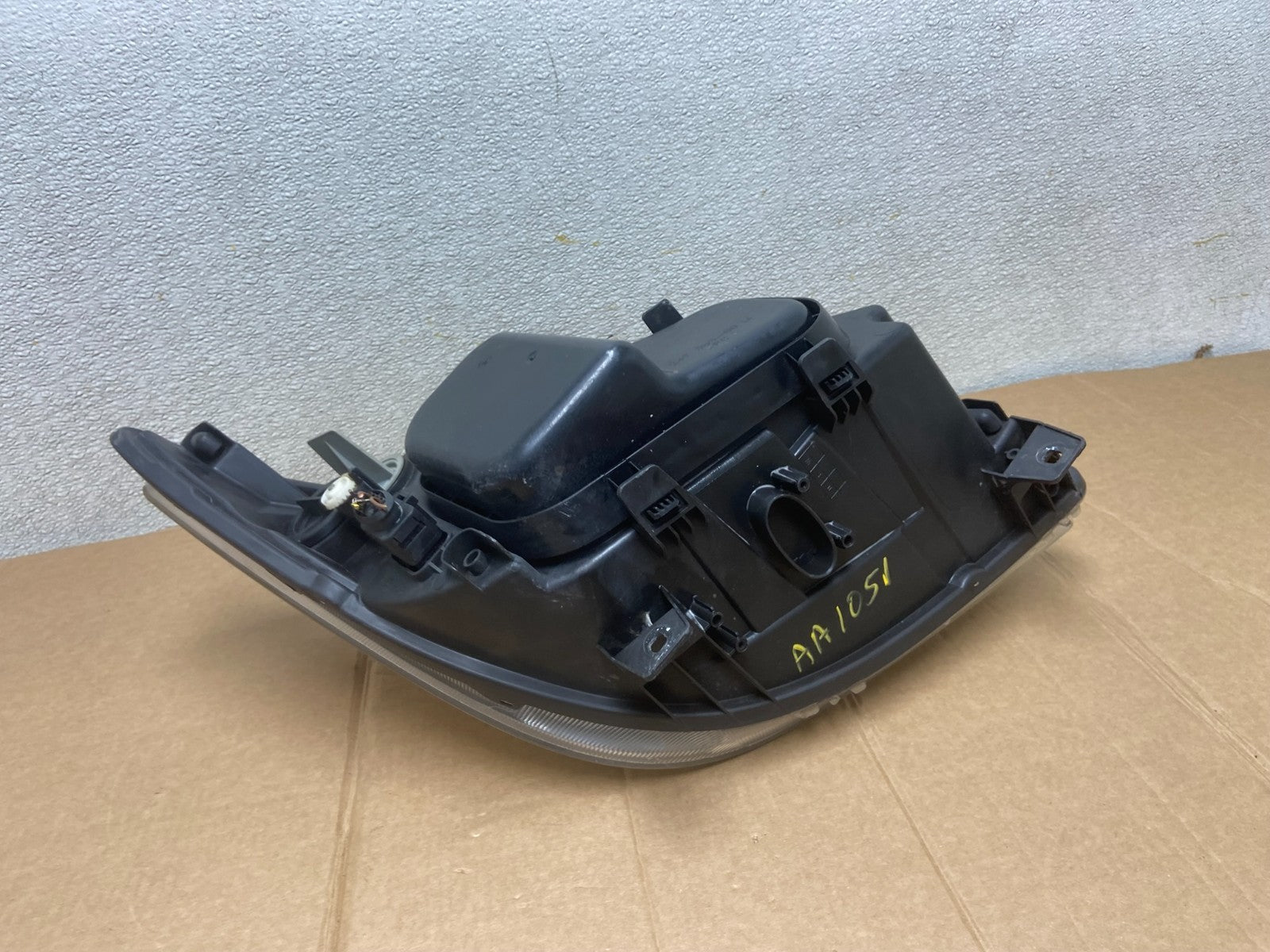 2007 to 2013 Mercedes Sprinter Headlight Left Driver Side Halogen Oem AA1051 DW6