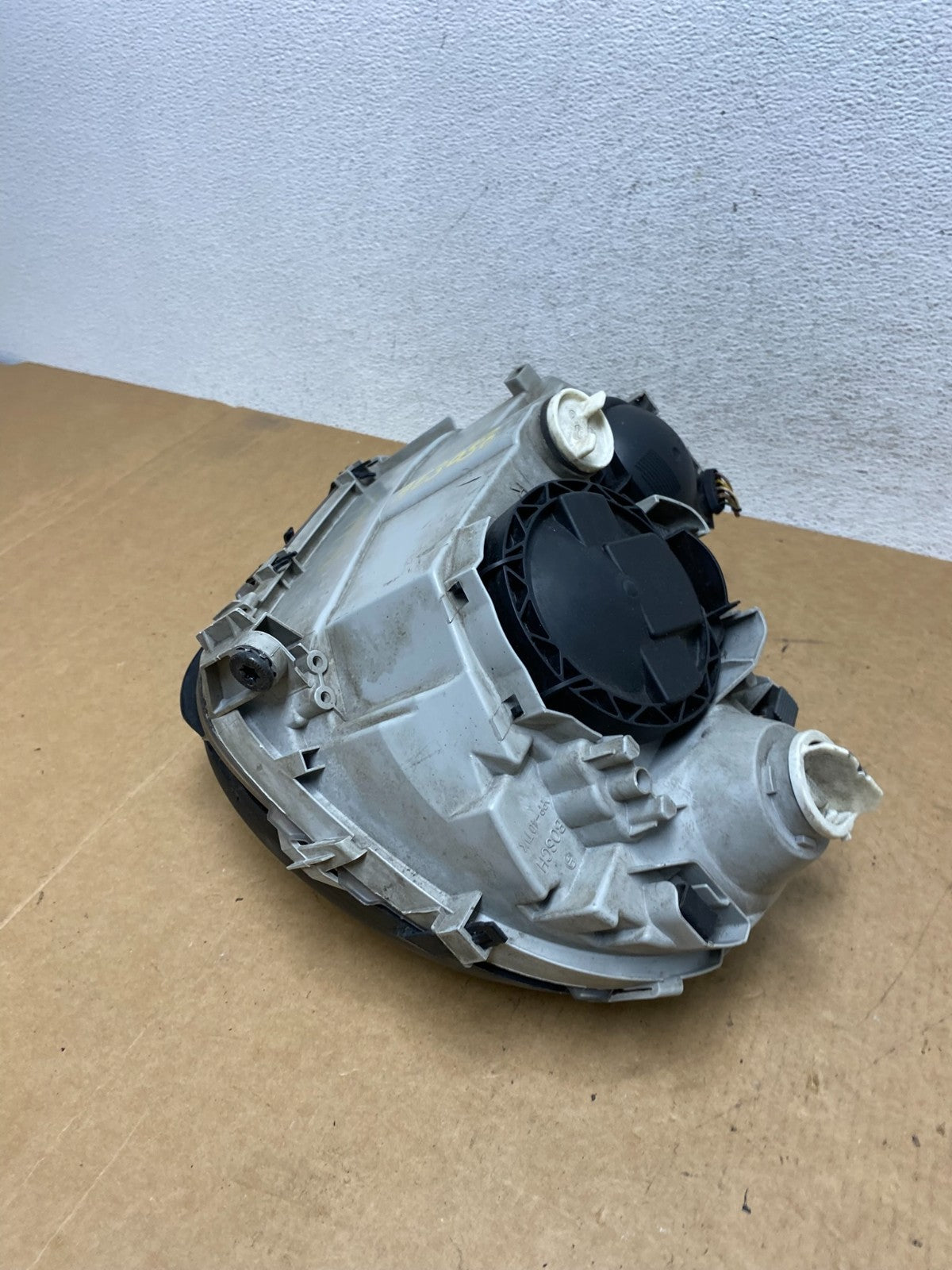 2001 - 2004 Mercedes-Benz C Class Halogen Right Passenger Headlight AE30507