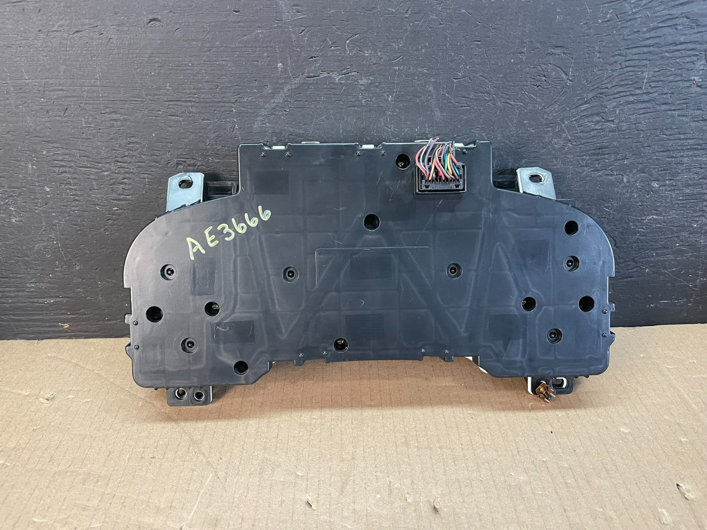2007 2012 GMC Yukon Tahoe Sierra Speedometer Cluster Gauge AE3666 DG6