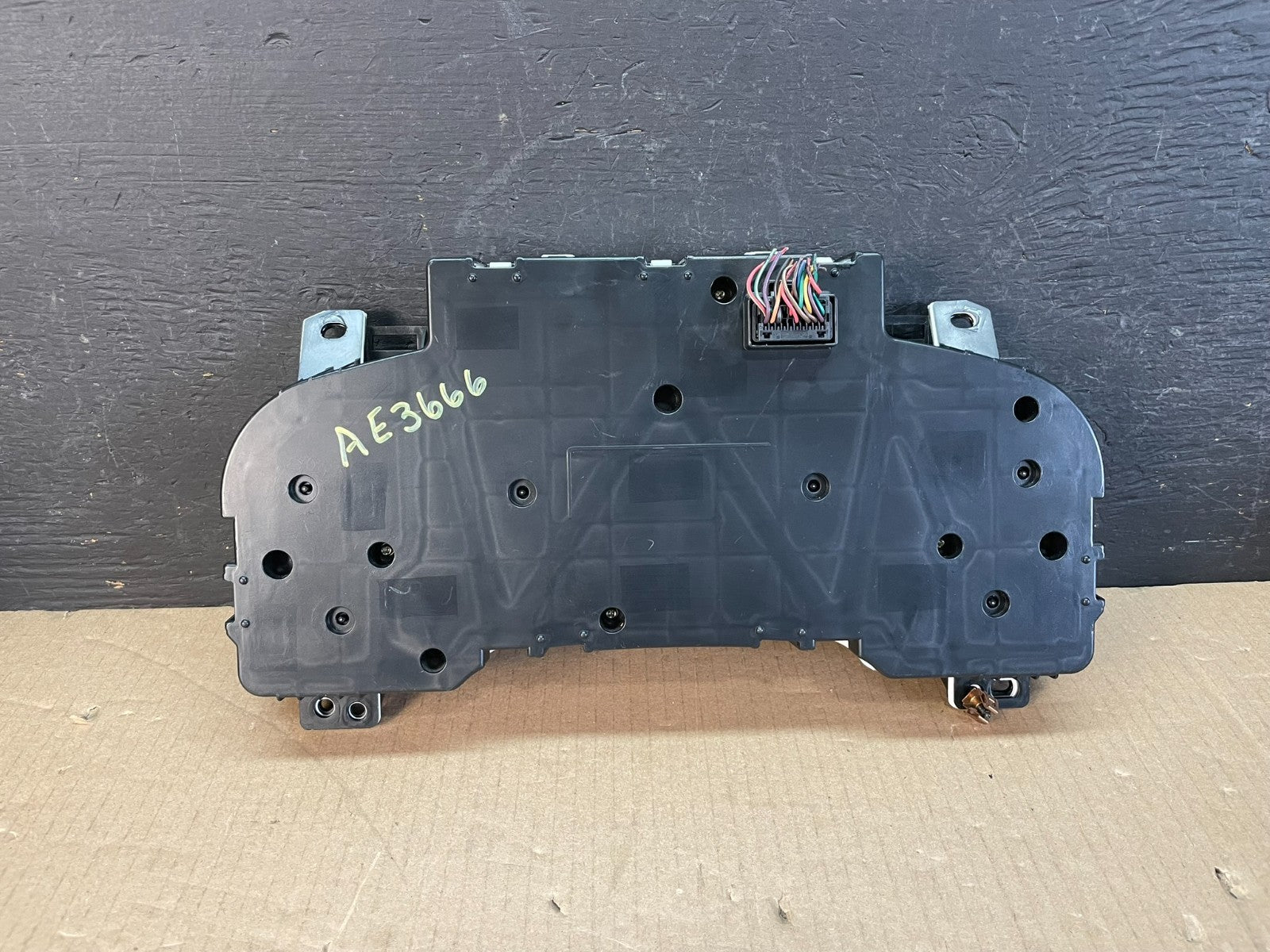 2007 2012 GMC Yukon Tahoe Sierra Speedometer Cluster Gauge AE3666 DG6