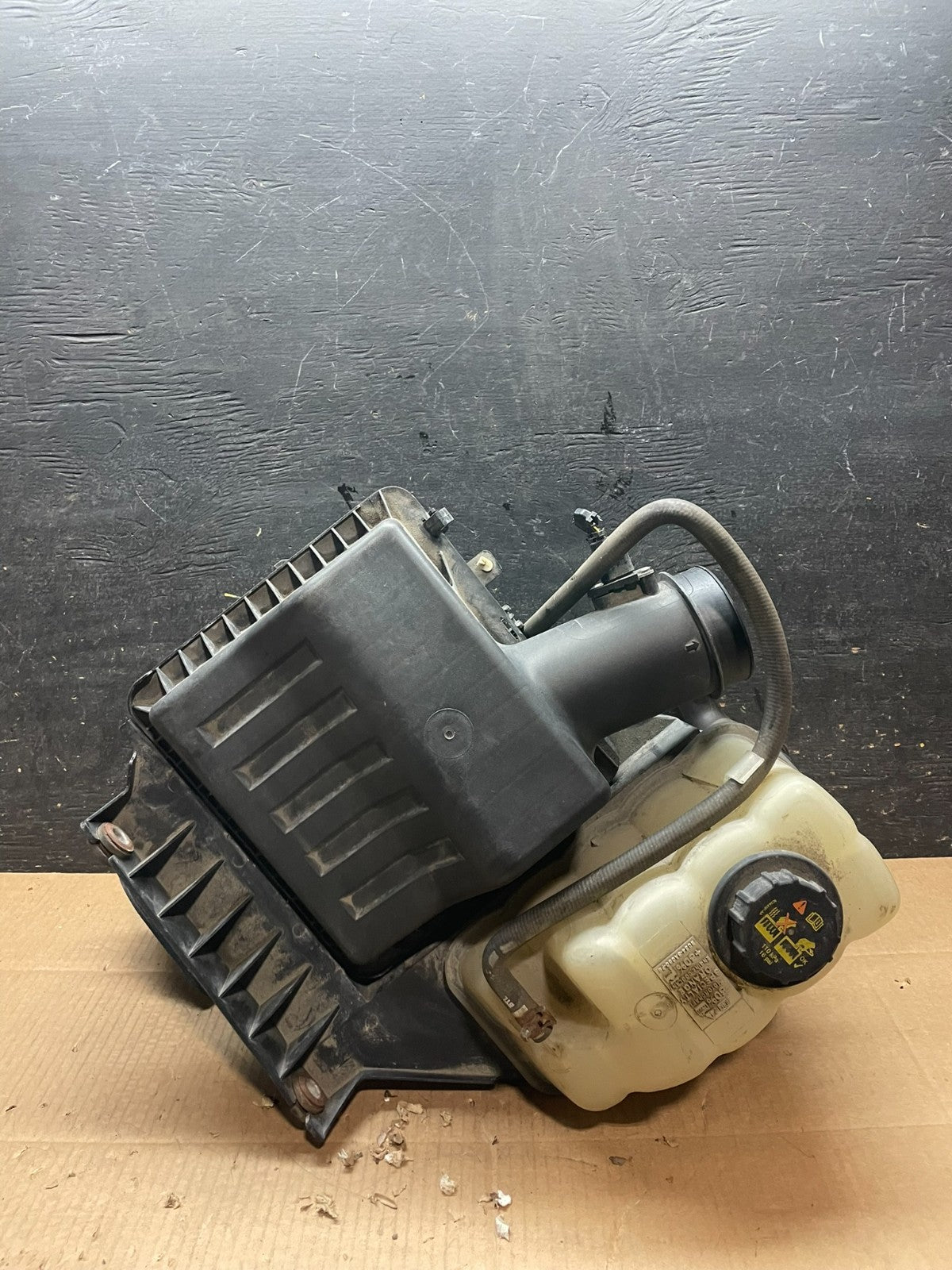 2011-2016 Ford F250 F350 Engine Coolant Reservoir Tank Air Cleaner Box y1736 DG6