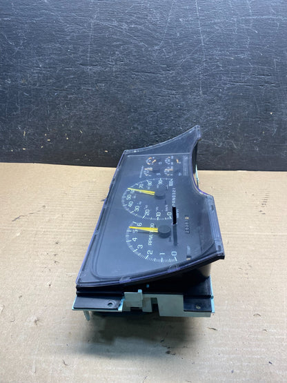 1995 to 1999 Chevrolet Silverado Suburban Cluster Gauge Speedometer AH9768 DW1
