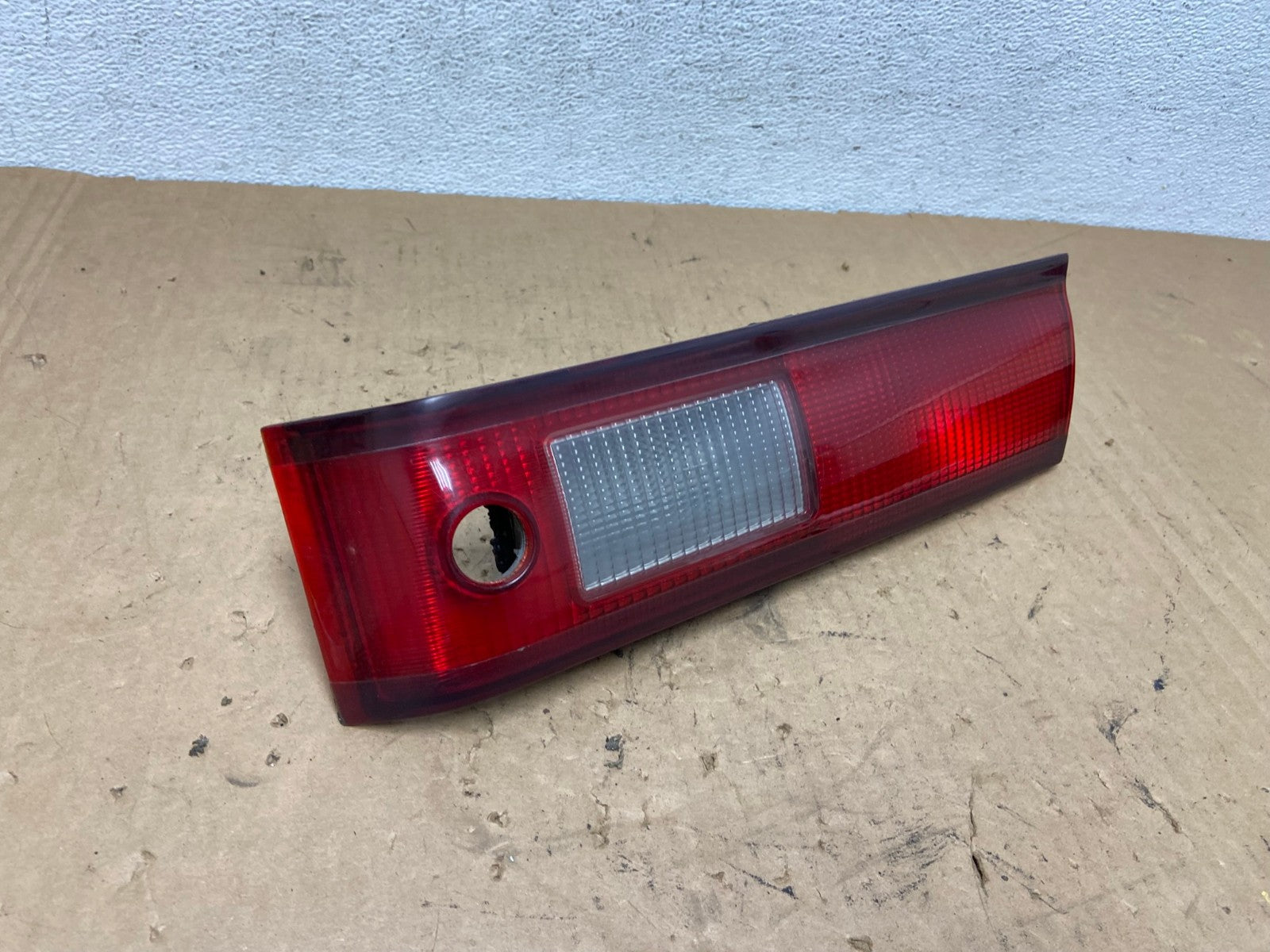 1997 1998 1999 Toyota Camry Tail Light Inner Right Passenger AD3273 LK2
