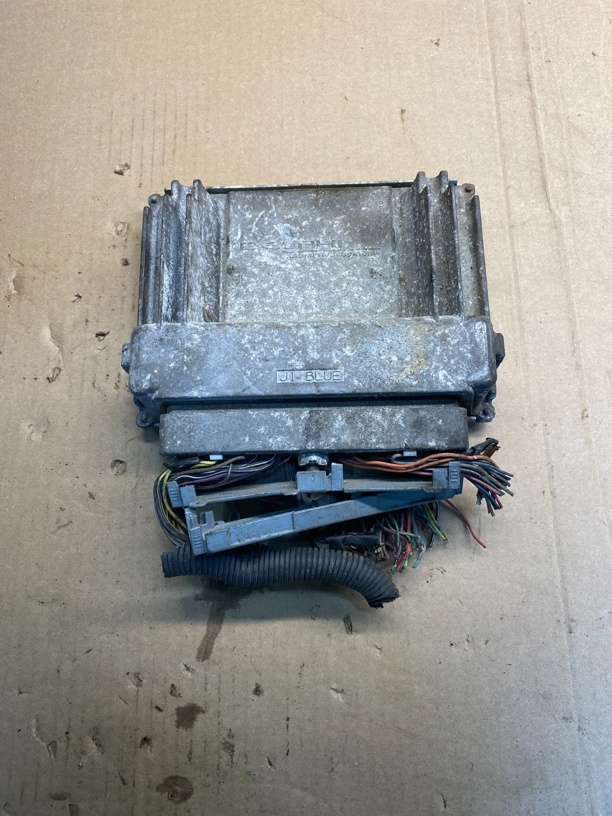 2003-2006 Chevrolet Tahoe Silverado Engine Control 12589463 ECM ECU AC0954 DG1