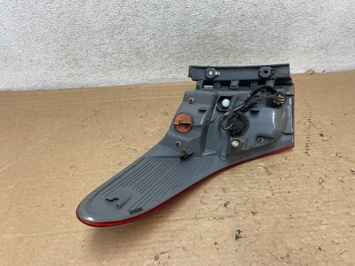 2007 to 2012 Hyundai Veracruz Tail Light Right Passenger RH AH9190 LK5