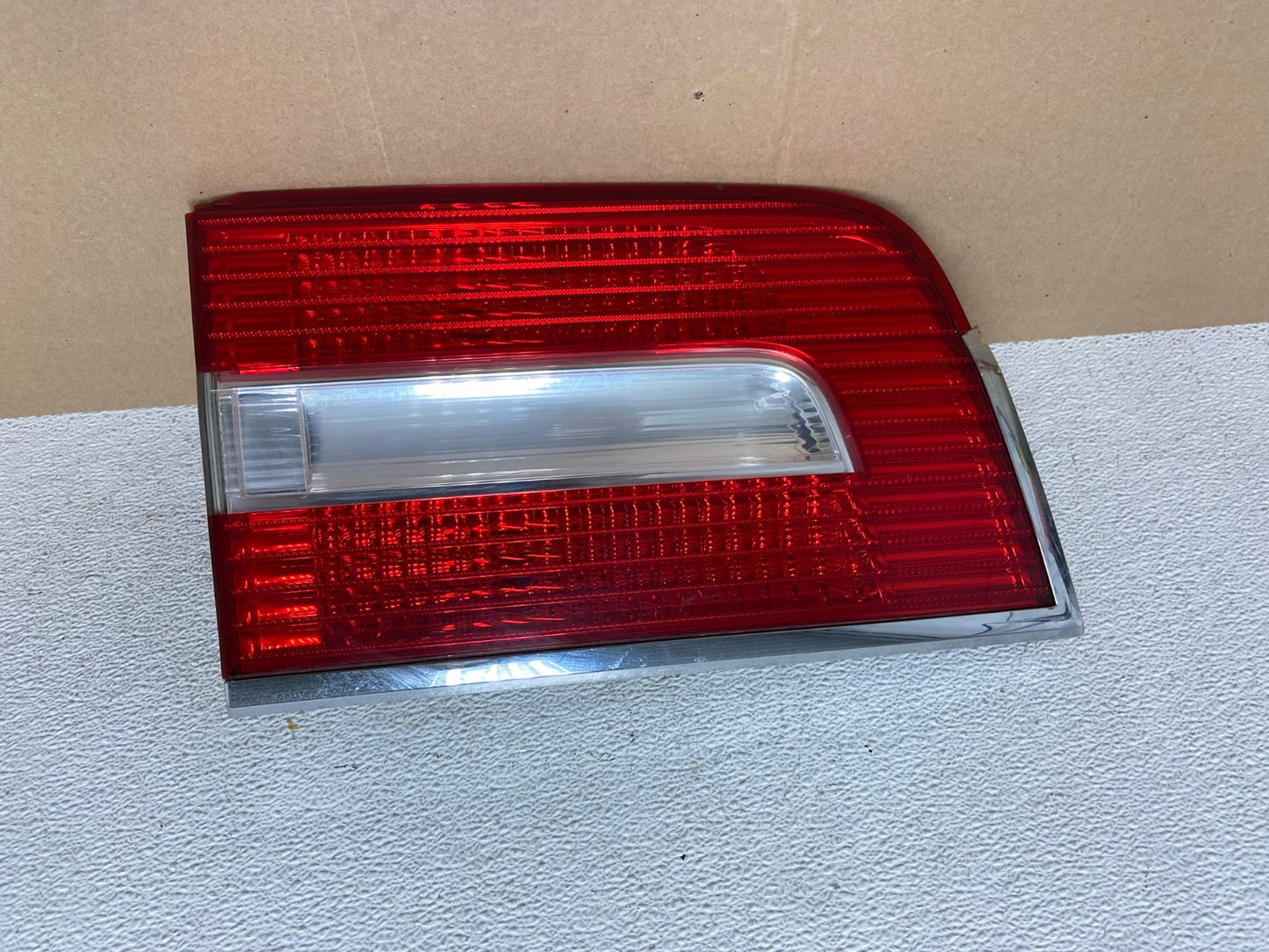 2007 to 2014 Lincoln Navigator Left Driver LH Side Tail Light Inner AE6622 LK0