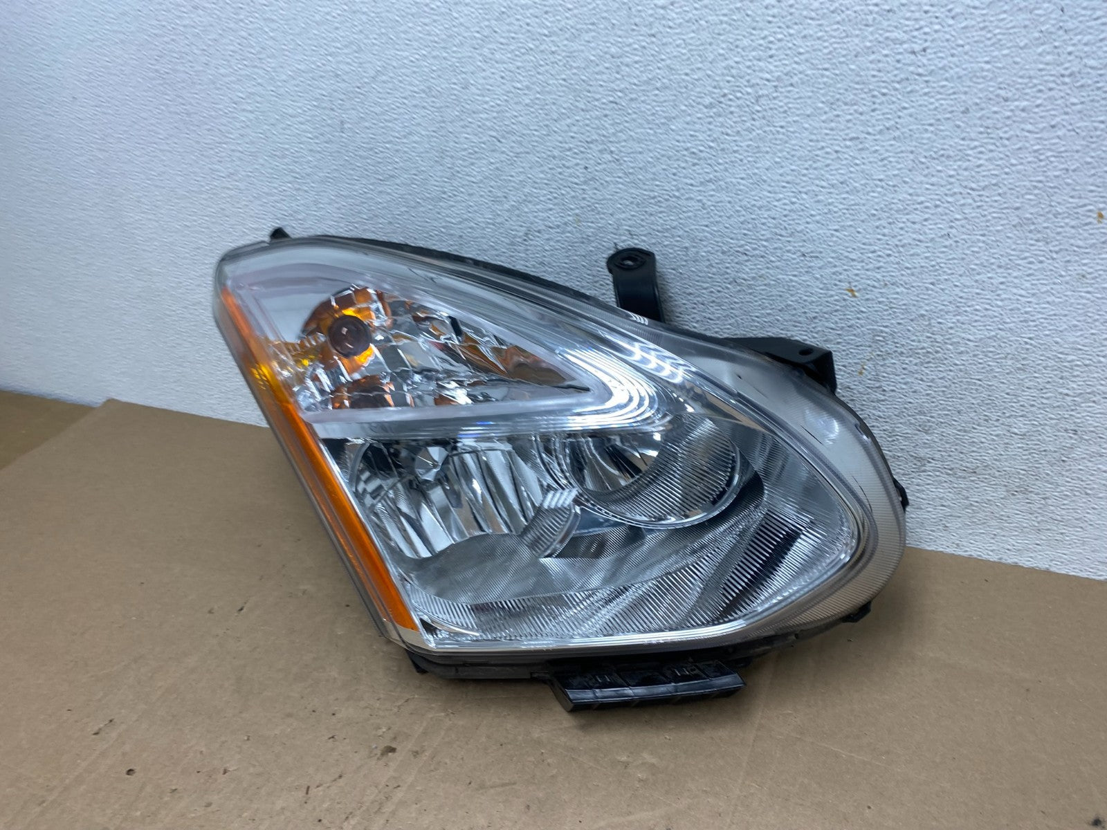 2009-2013 Nissan Rogue Right Passenger Halogen Headlight DEPO AE5974 DW1