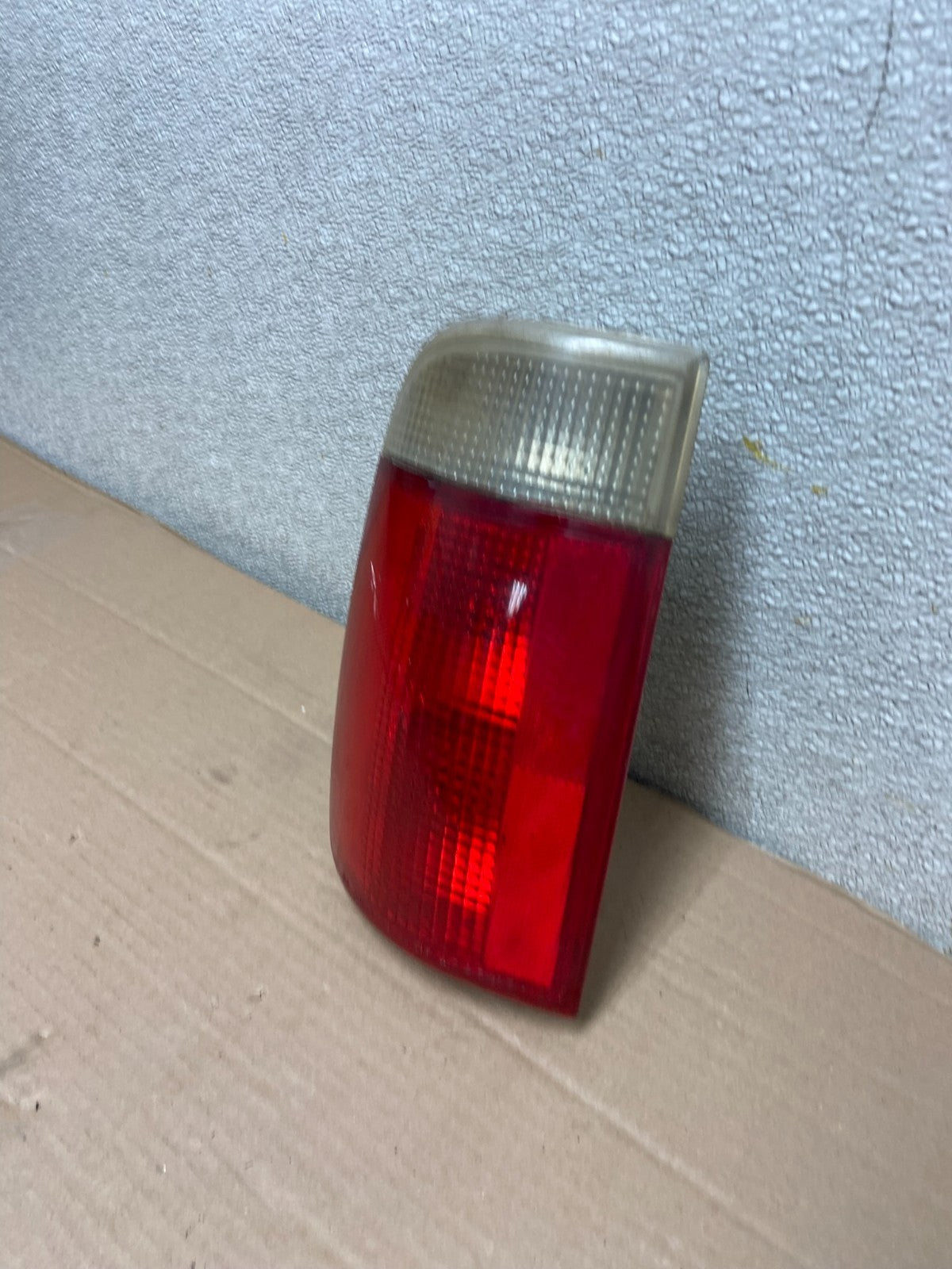 1995 to 2005 Chevrolet GMC Blazer S10 Right Passenger RH Tail Light  AA8646 LK1