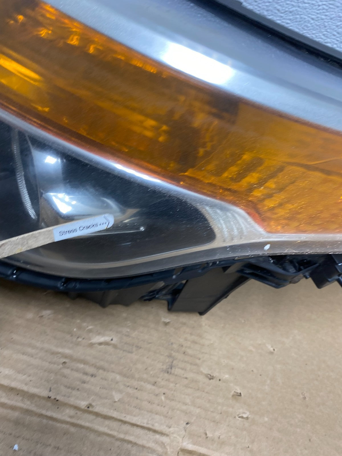 2011 to 2015 Ford Explorer Left Driver LH Halogen Headlight AD3823 DW3