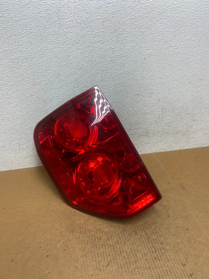 2003 2004 2005 Honda Pilot Left Driver LH Side Tail Light AE0540 LK2