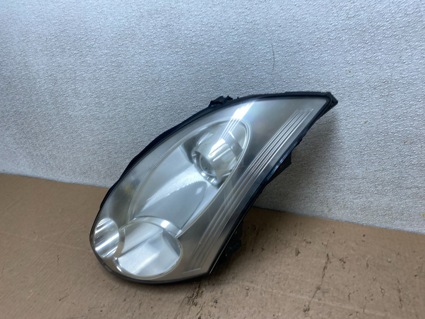 2006 2007 Infiniti G35 Coupe Headlight Left Driver LH OEM Xenon HID w3514  DG1