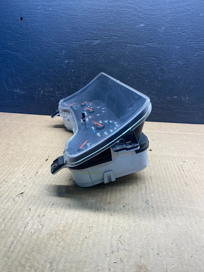 2003 to 2006 Jeep Wrangler Speedometer Cluster AD1636 DG2