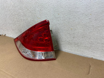 2010-2011 Honda Insight Left Driver LH Side Tail Light AH3096 DW2