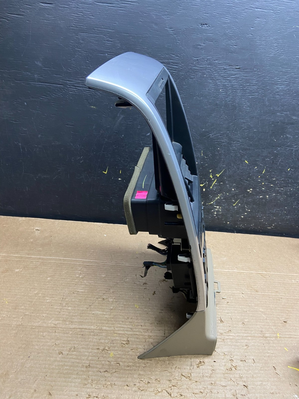 2006 - 2010 Ford Explorer Radio Heater Climate A/C Control Bezel  Trim W1979 DG2