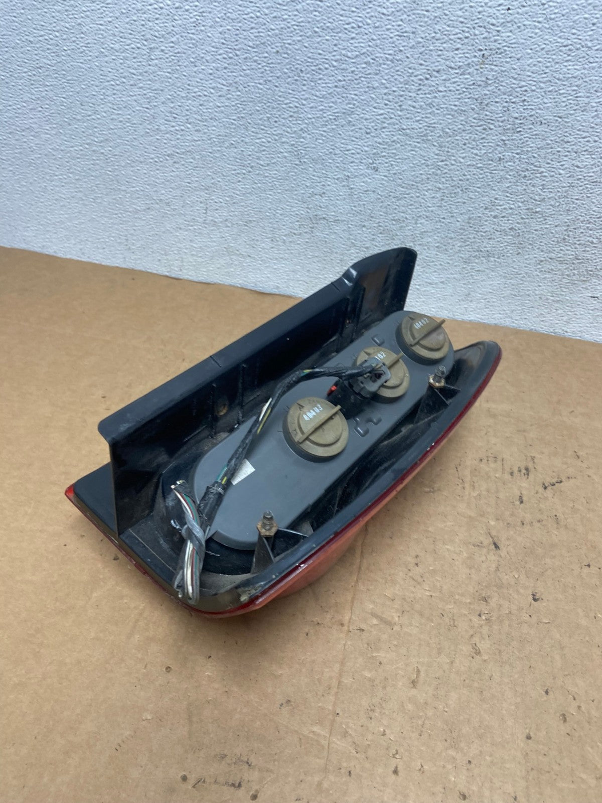 2002 2003 2004 Jeep Liberty Left Driver LH Side Tail Light TYC AD4799 LK5