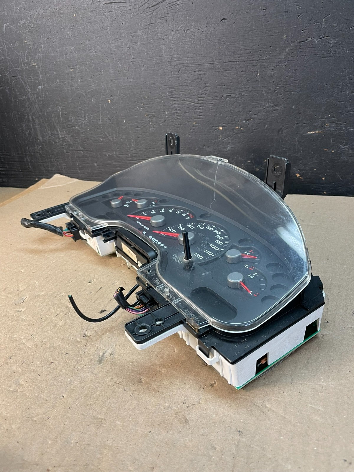 2004 2005 Ford Explorer Speedometer Cluster Gauge ae3345 DG2