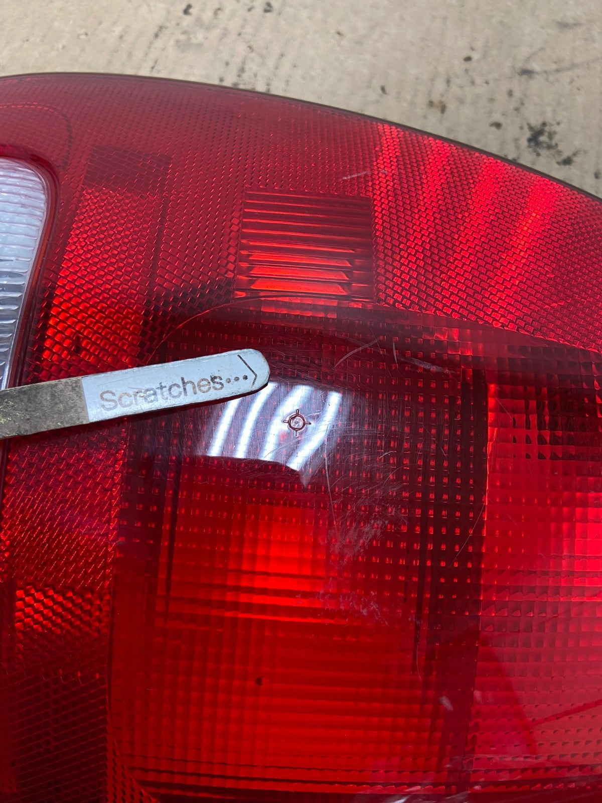 1998 to 2003 Dodge Durango Tail Light Left Driver LH Side AG2420 LK3