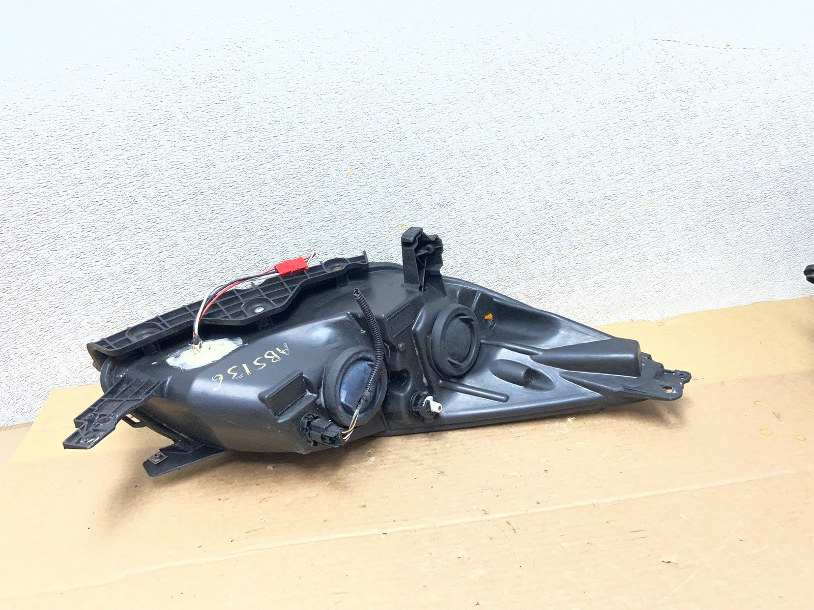 2013 - 2016 Ford Escape Headlight Left Driver Lh Side Halogen TYC AB5136 DW6