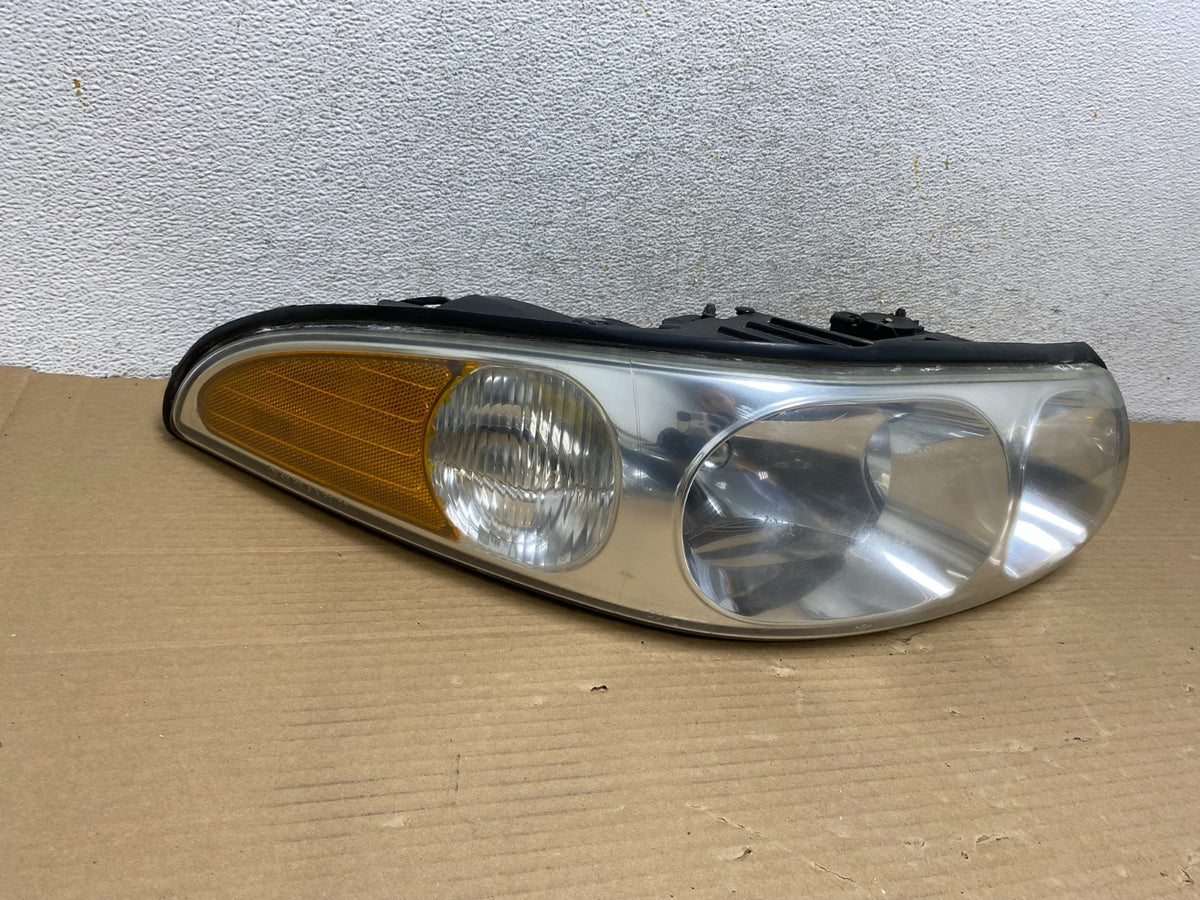 2000 to 2005 Buick Lesabre Headlight Right Passenger Side Halogen AG9322 DW1