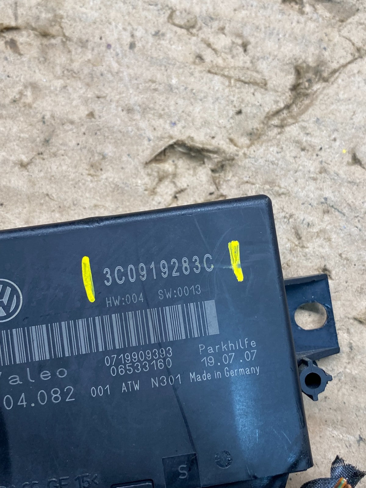 2006 2007 2008 Volkswagen Parking PDC Control Unit Module Q2400 DG6