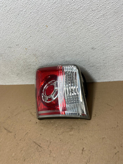 2007 to 2012 GMC Acadia Right Passenger Rh Hatch Tail Light Inner AD7718 LK1