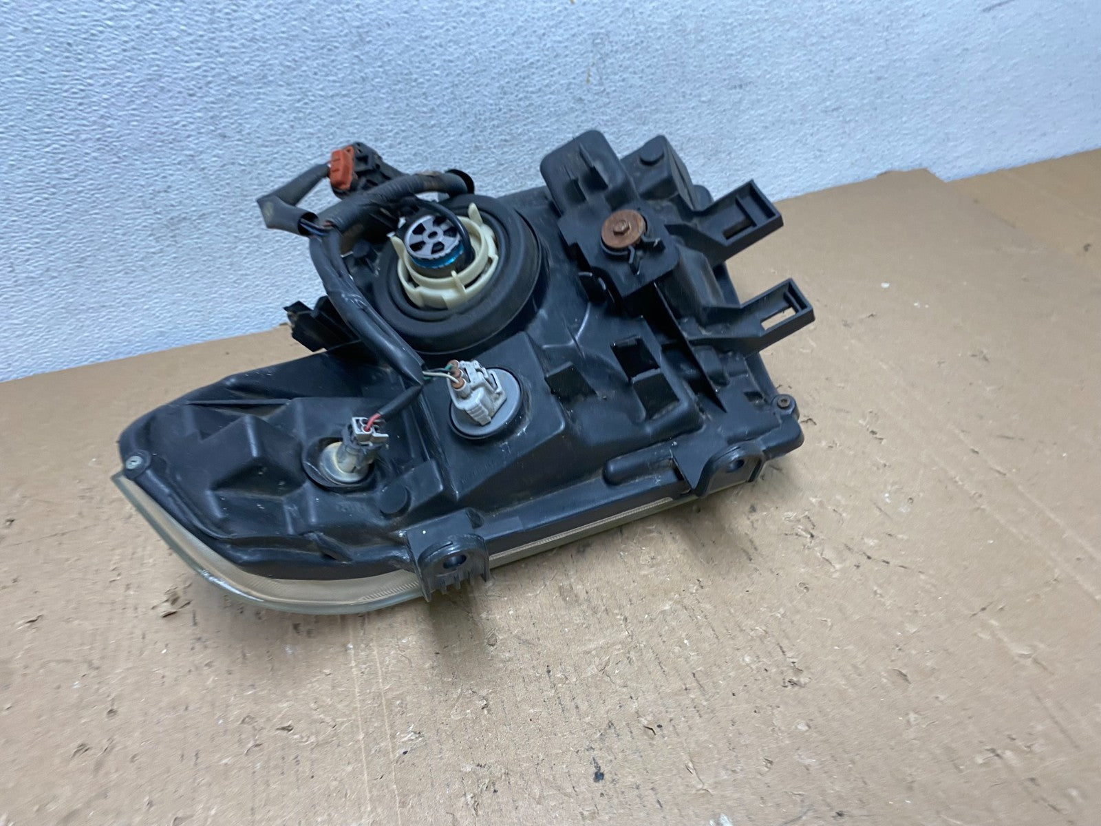 2005-2007 Nissan Pathfinder Halogen Headlight Right Passenger Rh AD8178 DW5