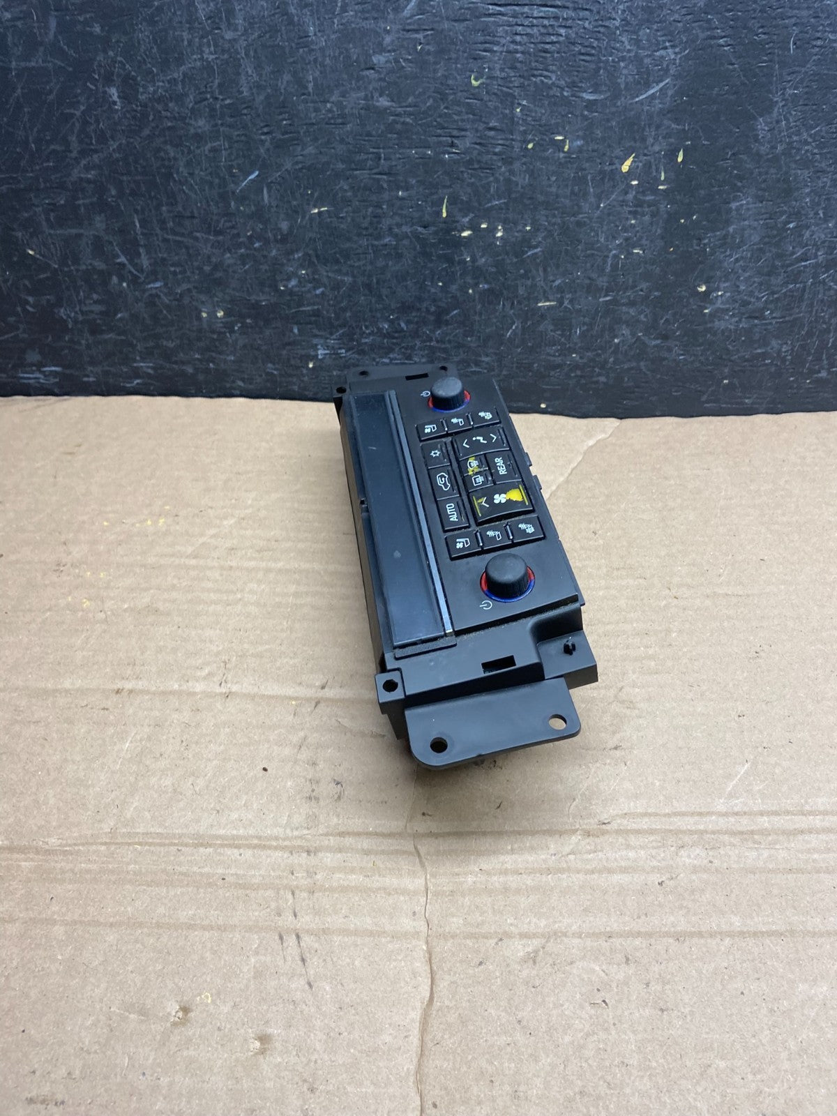 2007 to 2011 Cadillac Escalade AC Heater Climate Control Panel af1861 DG1